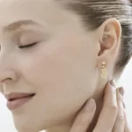 עגילי זהב צהוב ויהלומים PAISLEY קטנים
